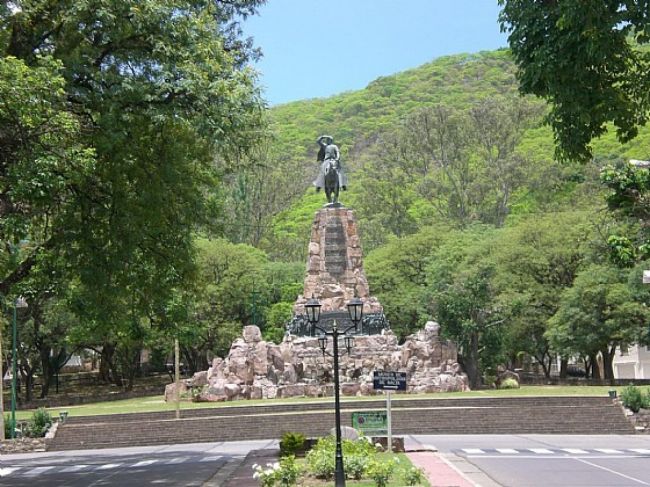 Monumento al héroe gaucho