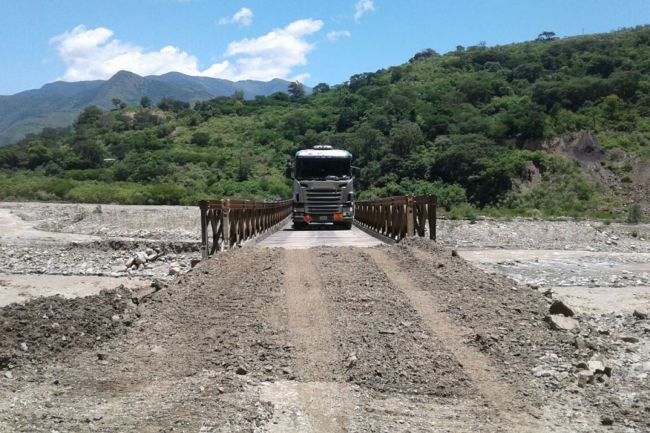 Puente de acceso a Los Toldos