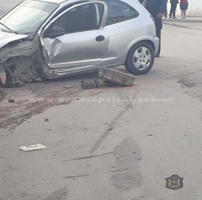 Así quedó el auto tras el choque