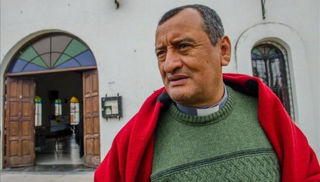 El cura Carlos Gamboa