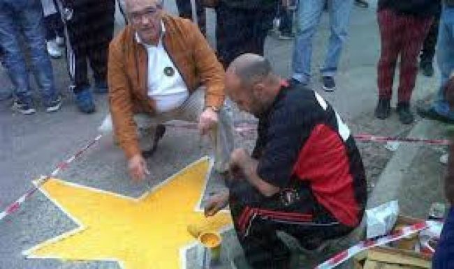 Símbolo de muerte por accidente vial