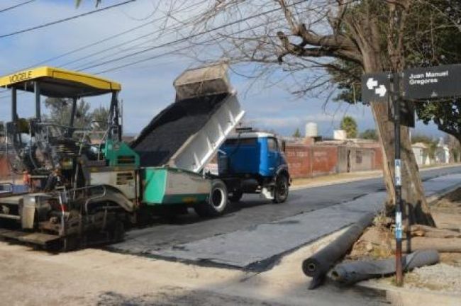 Pavimento en B° Hipódromo