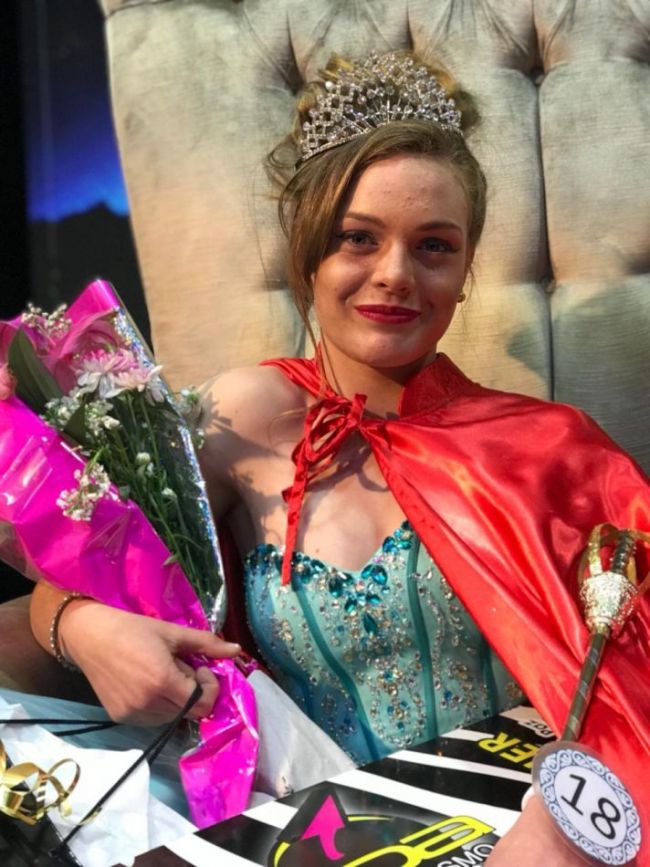 Melisa I la reina de los estudiantes de Capital