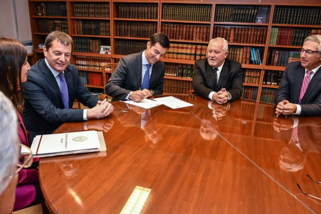 Convenio con la Corte