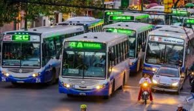 Piden más información para usuarios del transporte