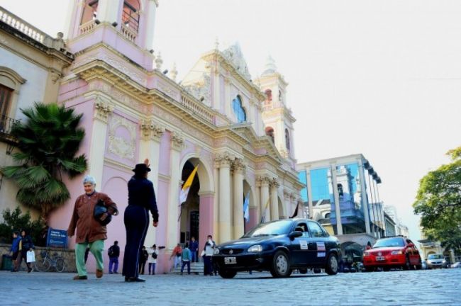 Más control de tránsito en el microcentro