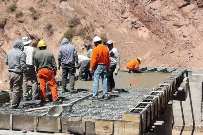 Puente en construcción