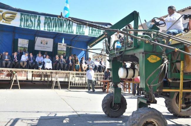 El lunes habrá desfile de maquinaria agrícola