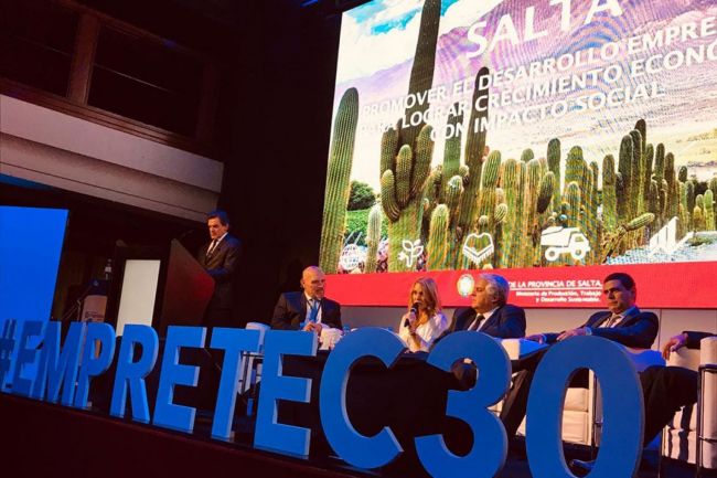 Exposición de la ministra Bibini