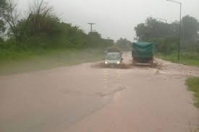 Anegamiento y cortes en la RN 68