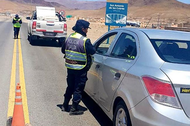 Controles en el acceso a San Antonio de los Cobres