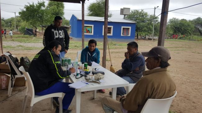 Apoyo a la comunidad de Santa Victoria Este