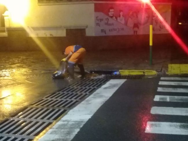 Limpieza de imbornales y boca tormentas