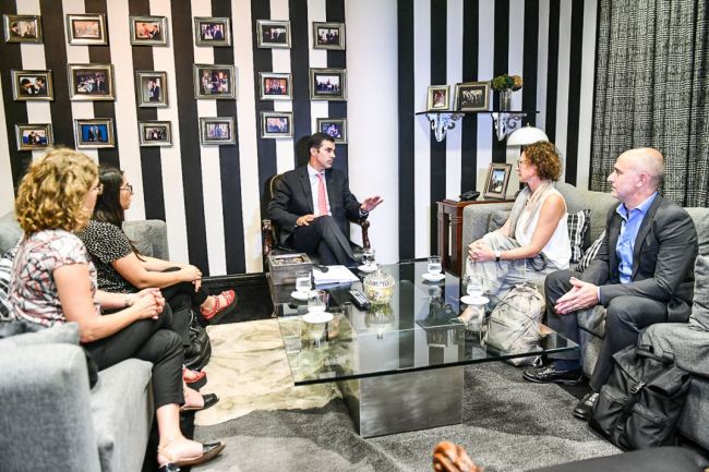 Urtubey con referentes de UNICEF