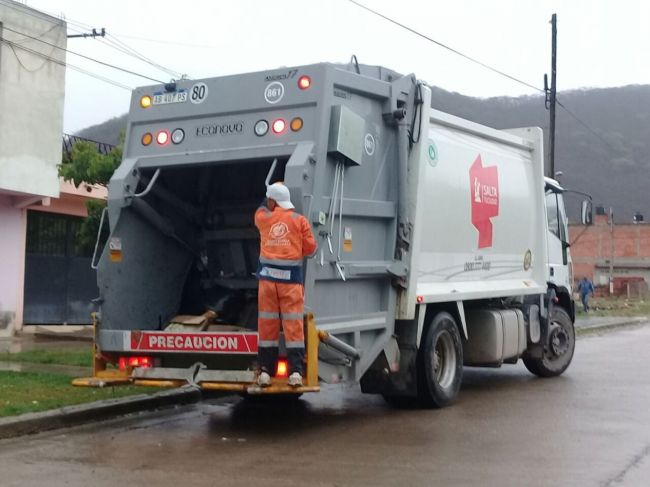 A sacar la basura en Carnaval
