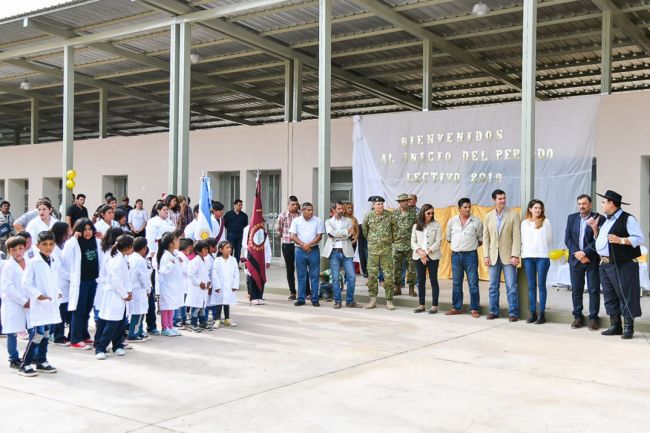 Nueva escuela en Rancho El Ñato - Rivadavia