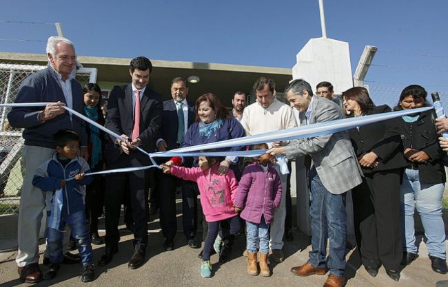 Tradicional corte de cintas