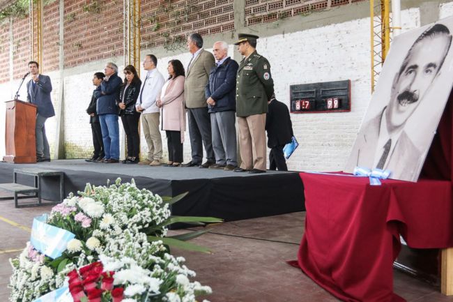 Homenaje a Ragone en Ceerrillos