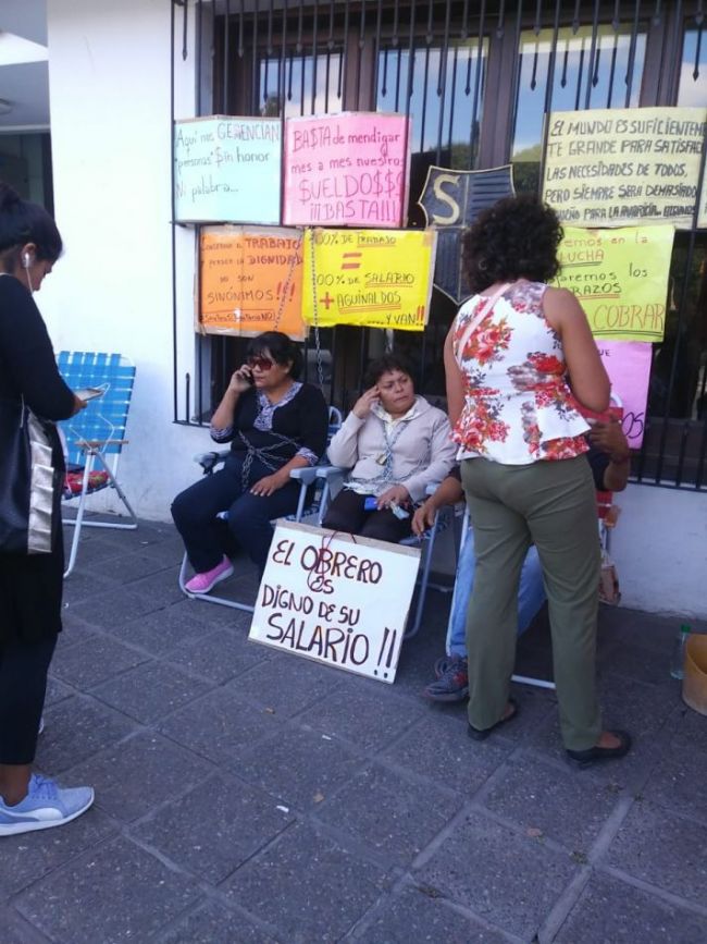 Protesta en el sanatorio Crédito foto: Yael Soruco