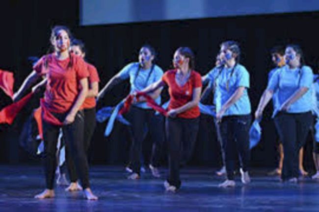 La escuela salta a escena