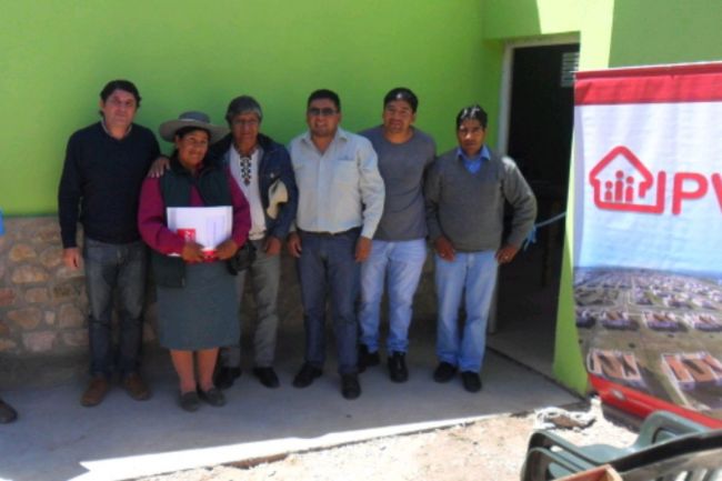 Entrega de viviendas en Nazareno