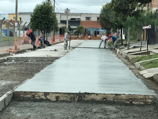 Pavimentación en el Huaico