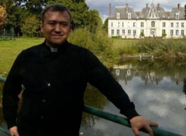 El cuestionado cura Aguilera