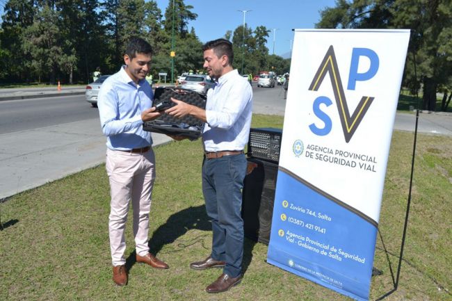 Entrega de alcoholimetros