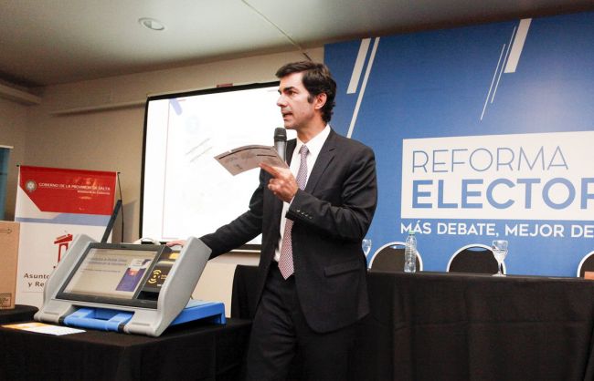 Urtubey en el foro de Entre Ríos