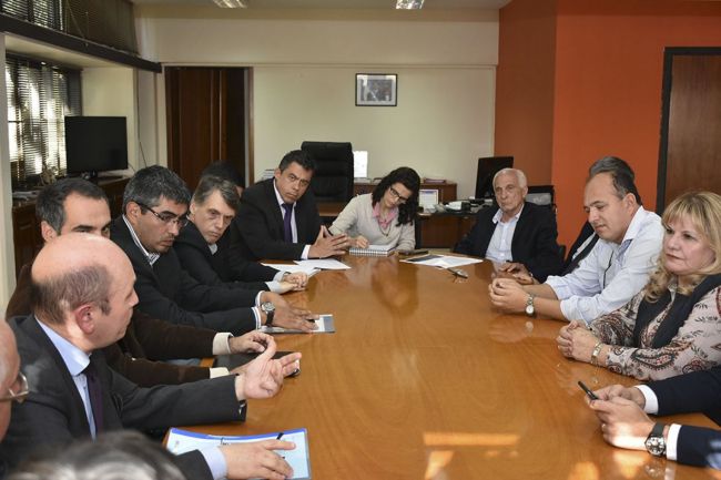 Buscando una solución al conflicto de bagayeros