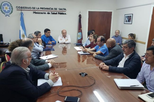 Reunión en el ministerio de salud