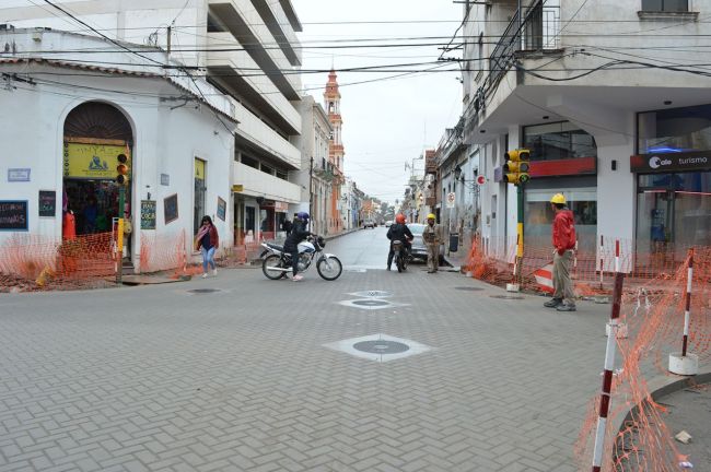 España y Dean Funes