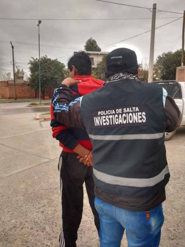 Uno de los detenidos