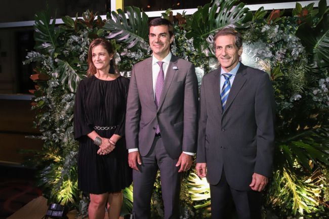 Urtubey con directivos de la Universidad Austral