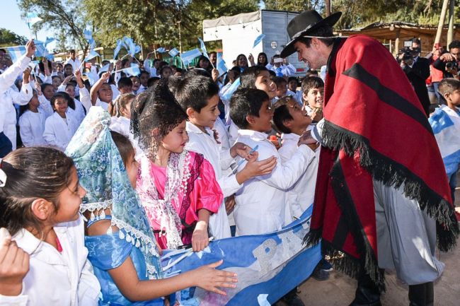 25 de mayo en Santa Victoria Este
