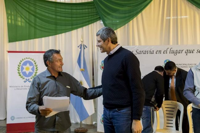 Entrega de créditos a productores