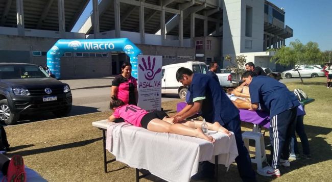 Masajistas en acción