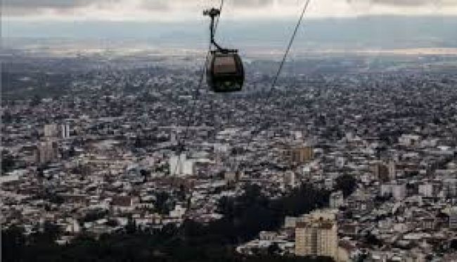 Justo hoy tenía que estar nublada la ciudad...
