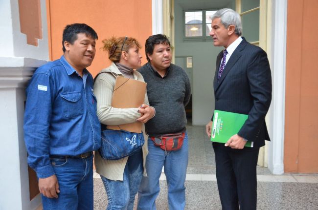 Zottos con los vecinos de Tartagal