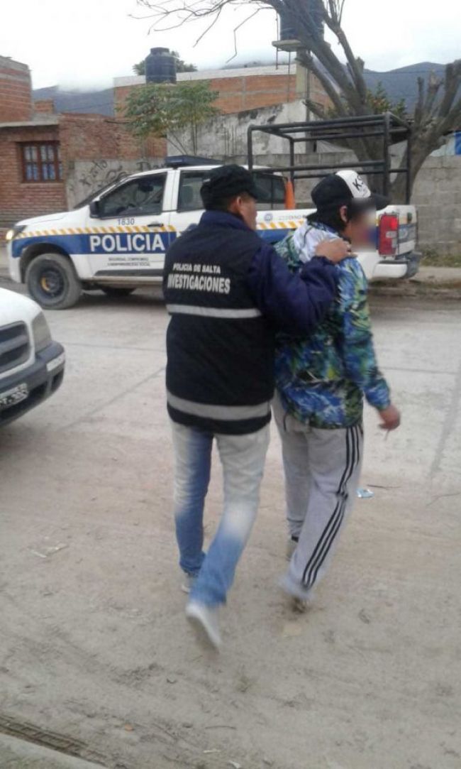 Uno de los detenidos