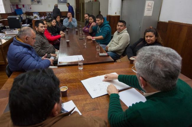 Reunión con ex empleados de Colonia Santa Rosa