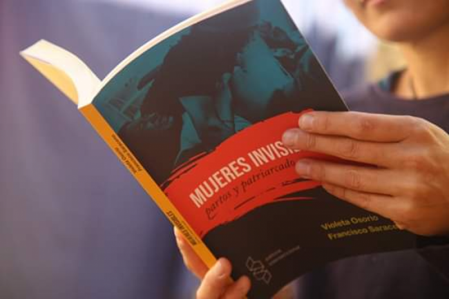 Mujeres invisibles, parto y patriarcado