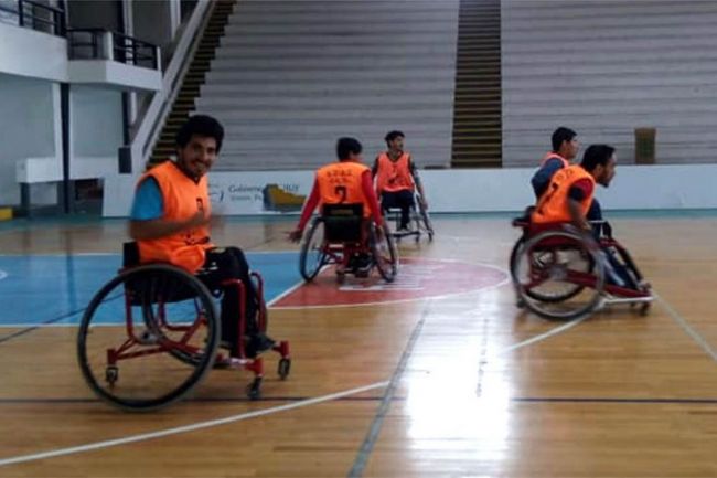 Básquet en silla de ruedas