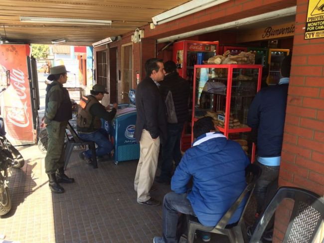 Operativo en Drugstore  Crédito: Somos Salta