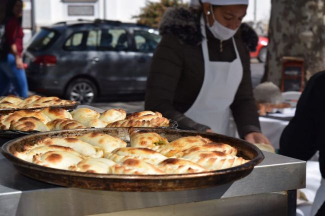 Empanadas en plaza Alvarado