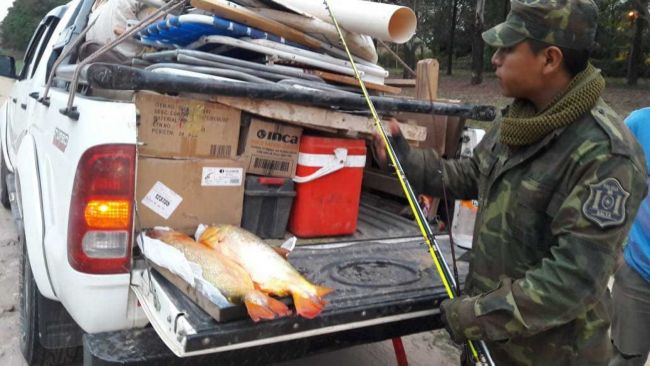 Decomiso de cañas de pescar